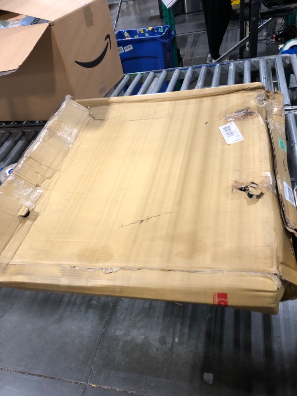 Photo 1 of *MISSING PARTS*
Denso 221-0518 Radiator