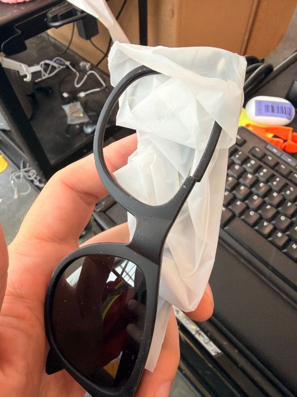 Photo 1 of [Right Side broken] KALIYADI Polarized Sunglasses for Men and Women Mens Sunglasses Driving Sun Glasses UV Blocking