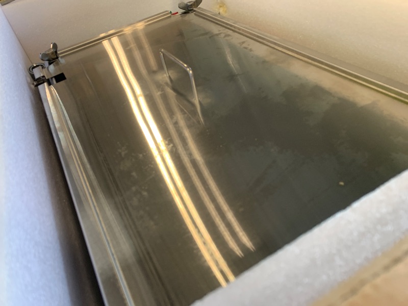 Photo 1 of **** DIRTY NEEDS TO BE CLEANED**** VEVOR Fryer Oil Filter Machine, Hot Oil Container 55L /116 LBS/15 Gal, Commercial Deep Fryer Oil Filter 10 L/min, Cooking Oil Filter Pump & Oil Hose, 300W Mobile Fryer Filter Kitchen Restaurant