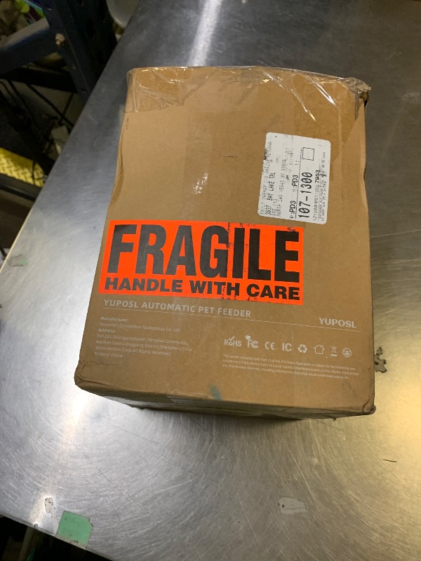Photo 1 of **********MISSING PARTS*****************DAMAGED*******

Yuposl Automatic Cat Feeders - 2L Cat Food Dispenser Easy to Use, Timed Automatic Pet Feeder with Over 180-day Battery Life, 1-6 Meals Dry Food Programmable Portion Control Also for Dogs**********DAM