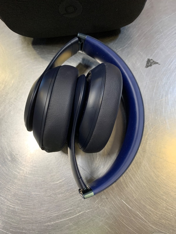 Photo 1 of Beats Studio Pro - Premium Wireless Over-Ear Headphones- Up to 40-Hour Battery Life, Active Noise Cancelling, USB-C Lossless Audio, Apple & Android Compatible - Navy