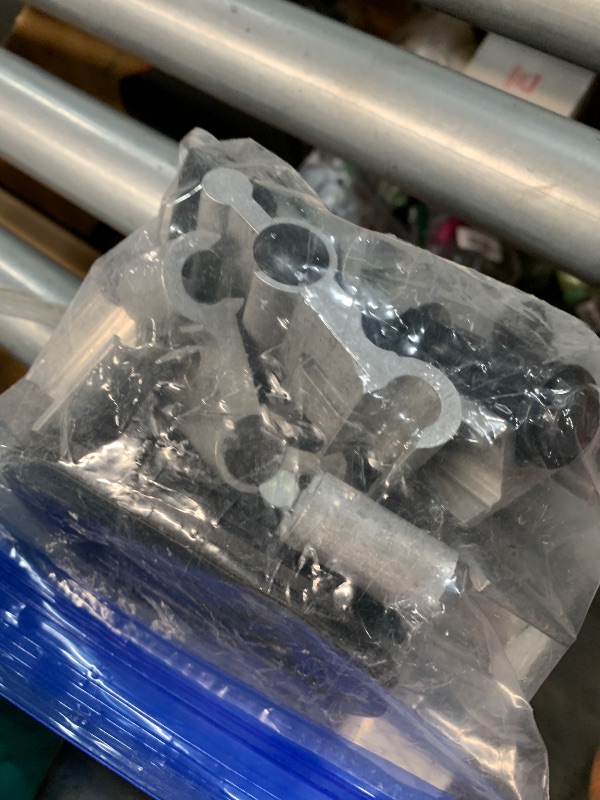 Photo 1 of (incomplete item) RealTruck Roll-N-Lock M-Series Retractable Truck Bed Tonneau Cover | LG223M | Fits 2019 - 2025 Chevy/GMC Silverado/Sierra