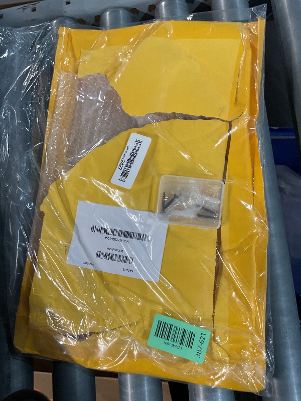 Photo 1 of (used)(minor damage)(see images) Zhengmy 2 Pieces Metal Tree Leaf Wall Decor Vine Olive Branch Leaf Wall Art Living Room, Hallway Wall Decor Outdoor Decoration(Vintage Brown)