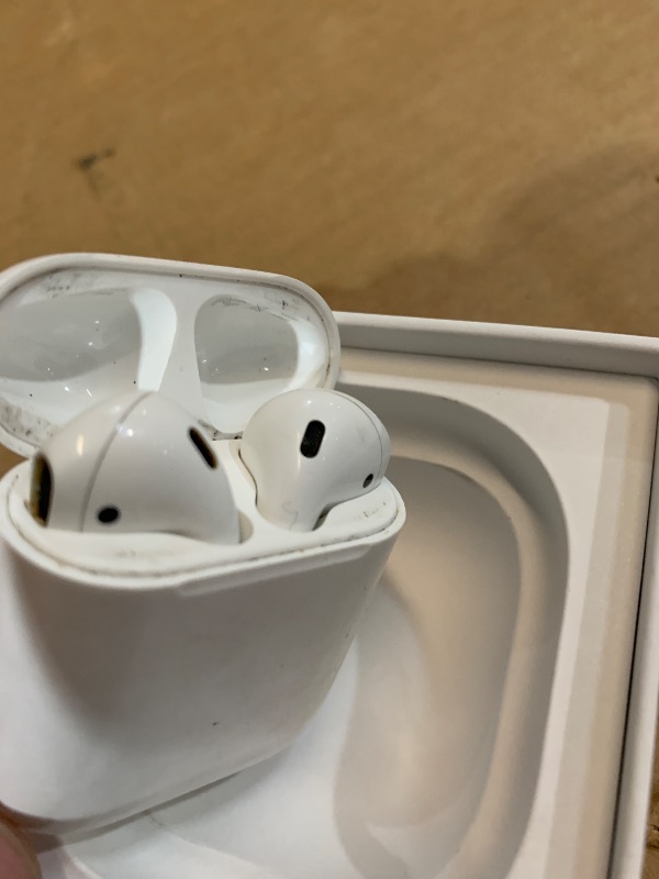 Photo 1 of ** PARTS ONLY ** Apple Airpods In-Ear Bluetooth Wireless Headset (Renewed)