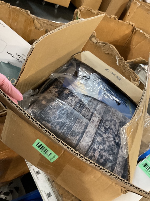 Photo 1 of (used)(see all images) GarveeHome Washable Area Rugs 5x7 Vintage Printed Accent with Non-Slip Backing, Stain-Resistant Oriental