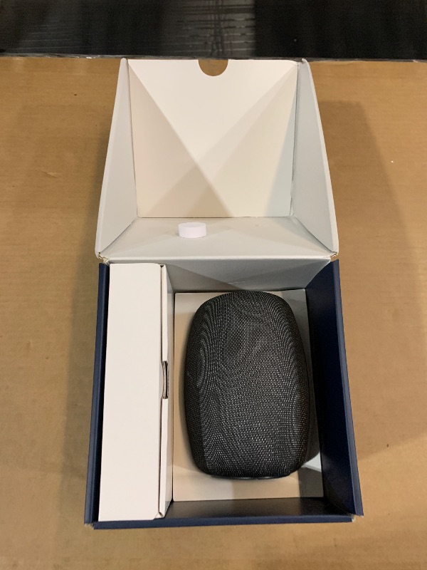 Photo 1 of *** LOCKED *** Motorola B12 - Advanced Compact Cable Modem | Pairs with Any WiFi Router | Supports Comcast Xfinity, Cox, Spectrum | 2500 Mbps Max | DOCSIS 3.1 | 2.5 Gbps Port | Nex Gen MB8611