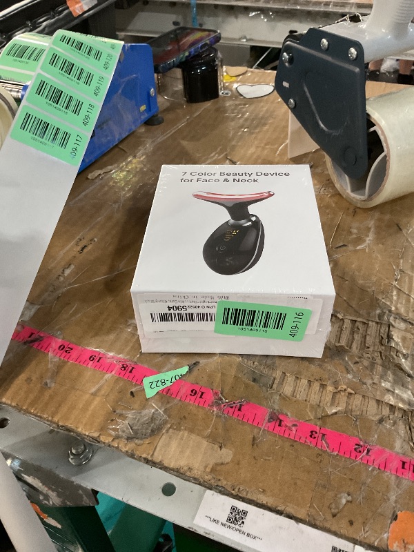 Photo 1 of * factory seal *
SDKWDH Red-Light-Therapy-for-Face-and-Neck, 7 Color Face Massager Tool for Wrinkles, Double Chin, Vibrating Facial Massager with Thermals for Skin Care, Glossy Black