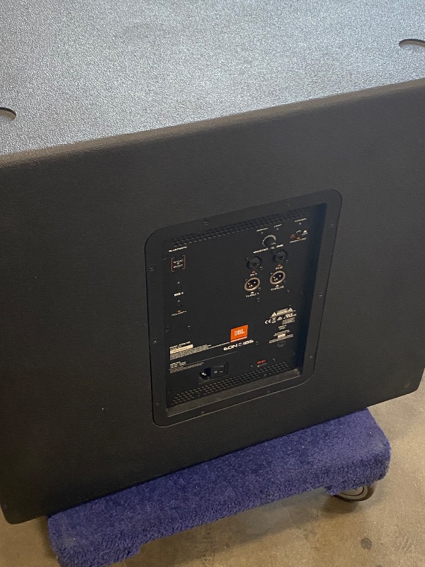 Photo 1 of •• SEE NOTES••FOR PARTS• JBL Professional EON718S Powered PA Subwoofer with Bluetooth, 18-inch, Wired Electric, Black
