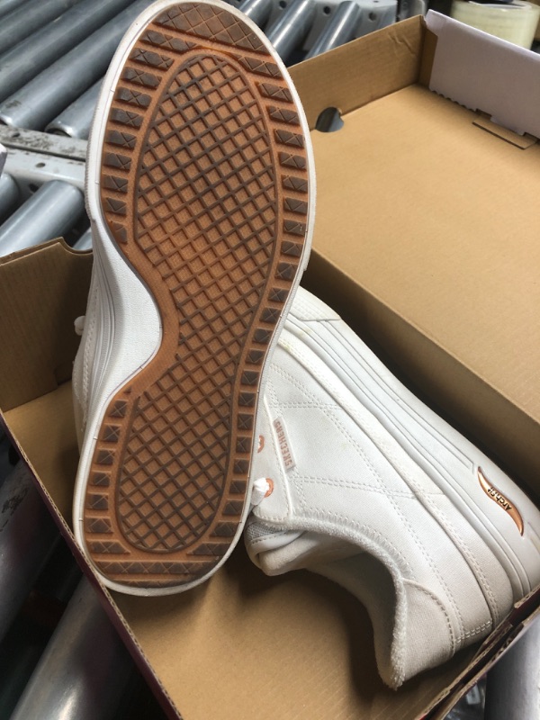 Photo 1 of (used)(see all images) Skechers Women's Arch Fit Arcade-Meet Ya There Sneaker, White, 8