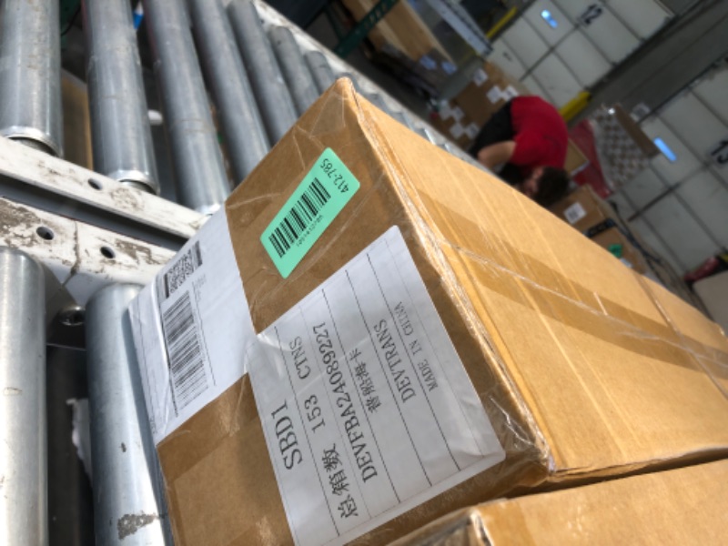 Photo 1 of ***FACTORY SEALED***4 PACK - Vanhench 36" x 2400" (200') Green Wrapping Paper Roll, Kraft Paper Roll for Fathers Day/Birthday/Christmas Gifts, Bouquet Flower Crafts Paper, Moving Supplies, Solid Color Bulletin Board Paper