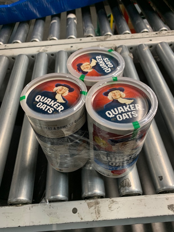 Photo 1 of ***(EXP:02/26/26 )***Quaker Oats, Quick 1-Minute Oats, 18 Oz 3 pack