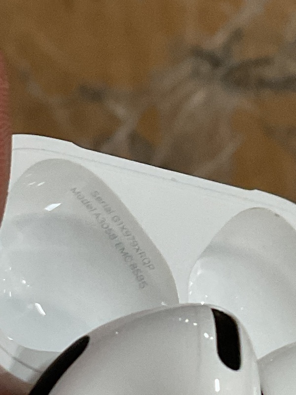 Photo 1 of (missing charger) Apple AirPods 4 Wireless Earbuds, Bluetooth Headphones, Personalized Spatial Audio, Sweat and Water Resistant