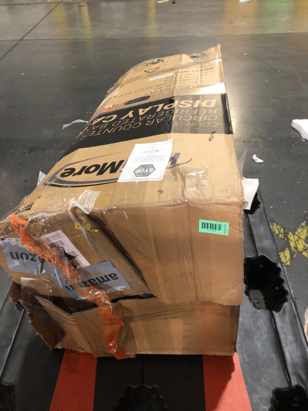 Photo 1 of (dented, out of box, untested) KoolMore 19 in. Circular Refrigerated Countertop Bakery Display Case with Glass Shelves in Black (CDUR-3C)