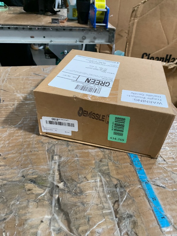 Photo 1 of (used)(damaged) Demissle 8 Inch Natural Conch Tree Topper Beach Christmas Tree Topper Conch Star Flower Coastal Treetop Decoration Christmas