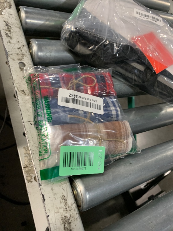 Photo 1 of **MISSING HALF** Remifa Dog Bandanas - 6PCS Birthday Gift Washable Green Black Blue Red Square Plaid Printing Christmas Dog Bib Double Reversible Kerchief Scarf Adjustable Accessories for Small to Large Dog Puppy Cat