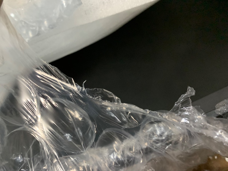 Photo 1 of (unable to test for power)
ASUS ROG Strix 32” 1440P USB-C Curved HDR Gaming Monitor (XG32WCS) - QHD, 180Hz, 1ms, Fast VA, Extreme Low Motion Blur Sync, FreeSync, DisplayWidget, Tripod Socket, AI Technology, 3 yr Warranty