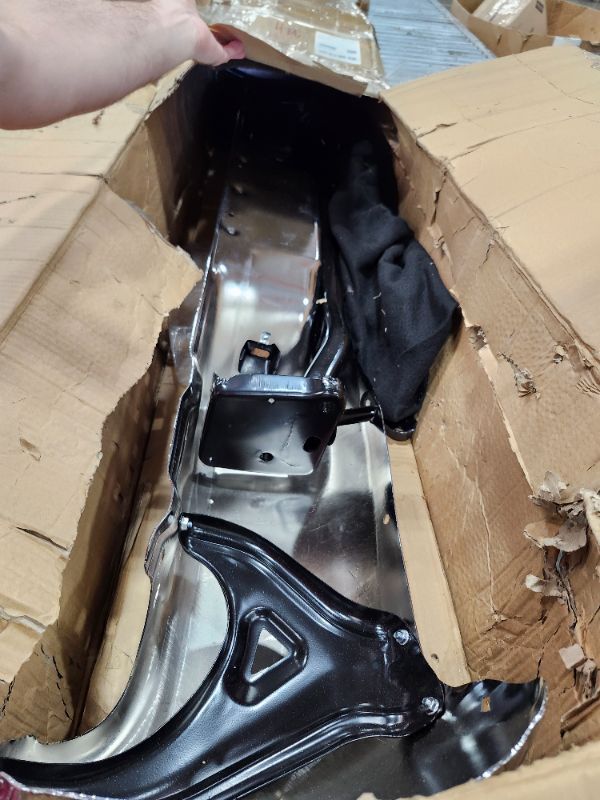 Photo 1 of ******************missing parts, minor dents**************
ECOTRIC Rear Bumper Compatible with 2005-2015 Toyota Tacoma TO1103113 Fleetside Styleside Rear Step Bumper With Reinforcement Bar/License Light/Center Top Pad/End Bracket Steel Chrome