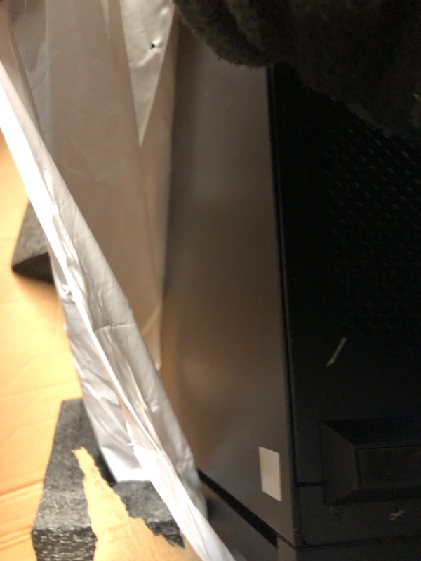 Photo 1 of (does not turn on)
HP OMEN 45L Gaming Desktop, Intel Core Ultra 7 265K, 32 GB RAM, 2TB SSD, NVIDIA GeForce RTX 5080, Windows 11 Pro, Microsoft Copilot, Tempered Glass, GT22-3080 (2025)