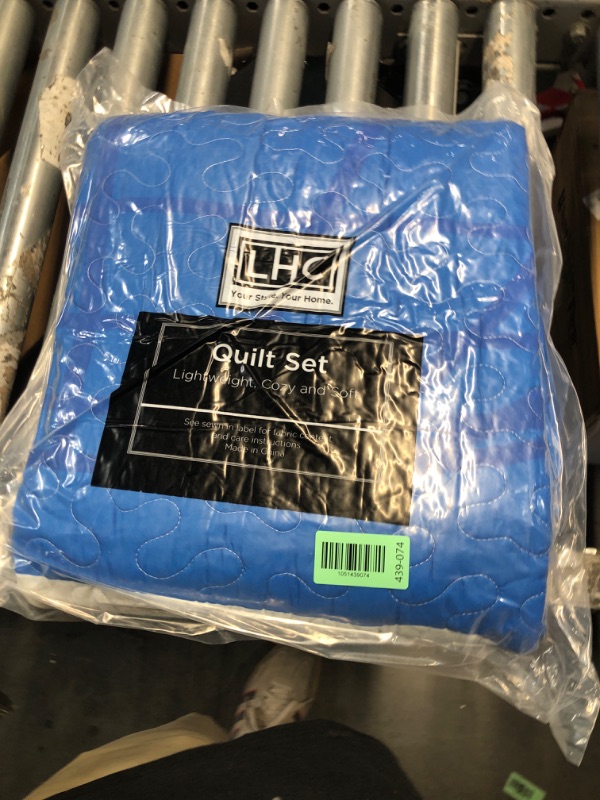 Photo 1 of (used)(see all images) childrens comforter