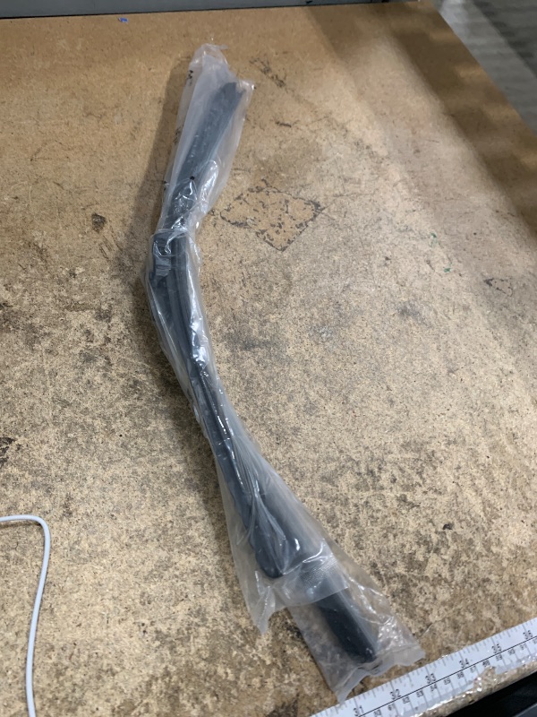 Photo 1 of 3 OEM Wiper Blades Replacement for 2009-2017 Audi Q5, 2014-2017 SQ5, 2019-2022 Q3, 2021-20222 RS Q3, Original Equipment Replacement 24"+20"+13" (Pack of 3)