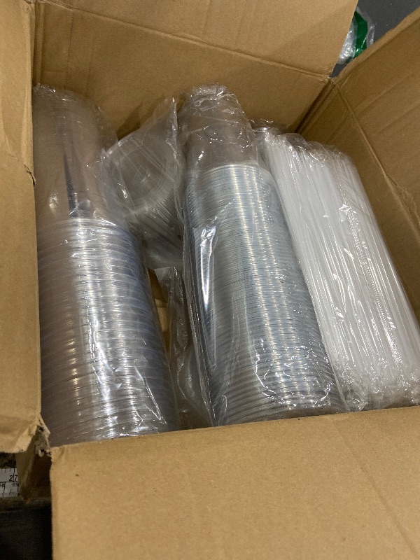 Photo 1 of [100 SETS] 32 oz Cups with lids, Plastic cups with lids and straws, iced coffee cup, suitable for takeout iced coffee cold drinks, smoothies, juices, parfaits, Frappuccinos, and milkshakes.