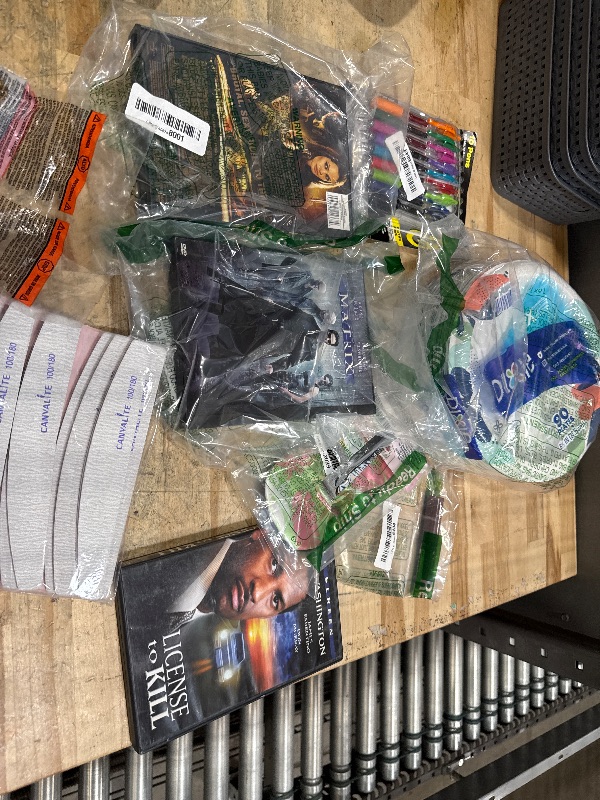 Photo 1 of ** SOLD AS IS BUNDLE OF MISCELLANEOUS AND SORTED GOODS **