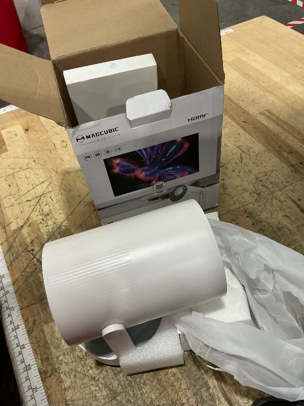 Photo 1 of ?Electric Focus?Magcubic Mini Projector 4K Support, Portable Projector with WiFi 6 and Bluetooth 5.4, Smart Proyector, 5W Soundbase Speaker, 180° Rotation for Home Theater HY300 Ultra