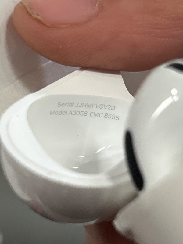 Photo 1 of **PRE OPENED ** Apple AirPods 4 Wireless Earbuds, Bluetooth Headphones, Personalized Spatial Audio, Sweat and Water Resistant, USB-C Charging Case, H2 Chip, Up to 30 Hours of Battery Life, Effortless Setup for iPhone