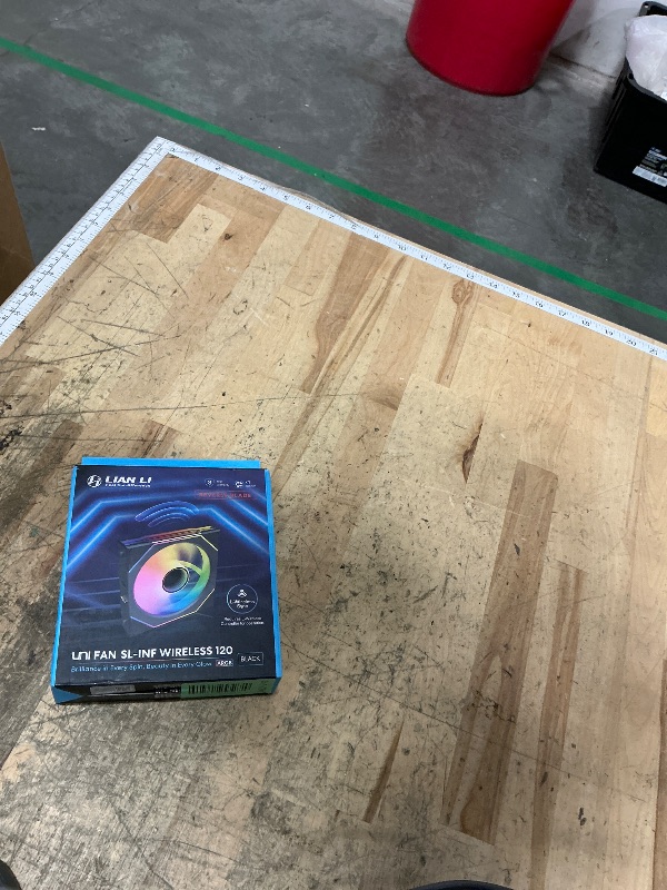 Photo 1 of ***MISSING CASE CONNECTOR*** Lian Li UNI Fan SL-Infinity Wireless - 120 - Single Pack (Reverse Blade) - 2.4 GHz Wireless Signal ARGB Fan Control - Double Infinity Mirror - Controller NOT Included & Required - Black (12RSLIN1W1B)