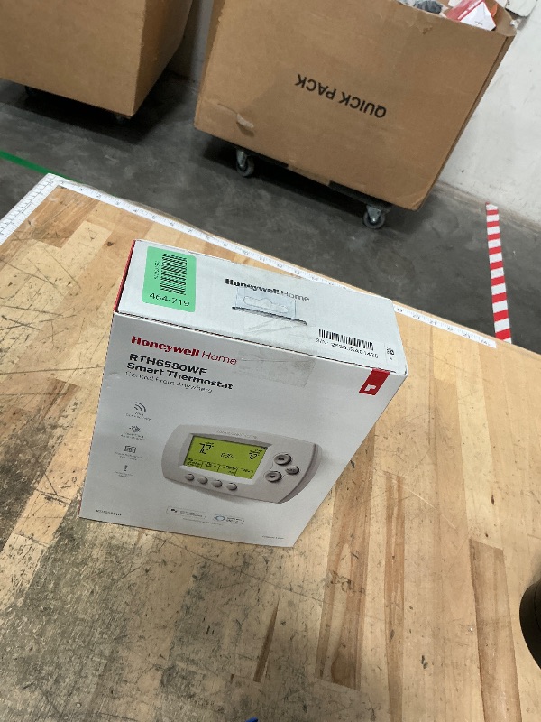 Photo 1 of **POSSIBLY FOR PARTS/UNTESTED** Honeywell Home RTH6580WF Wi-Fi 7-Day Programmable Thermostat, White
