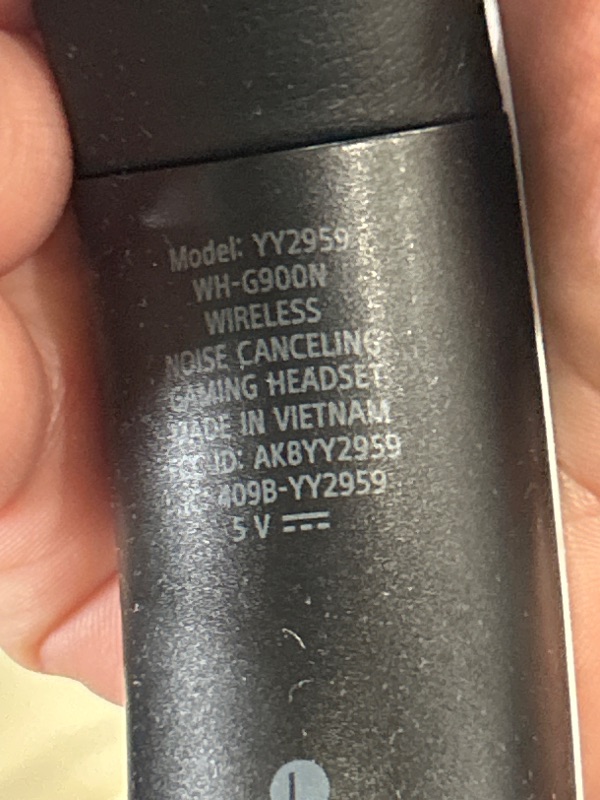 Photo 1 of (BROKEN MIC) (UNABLE TO TEST FURTHER) Sony INZONE H9 Gaming Headset, Wireless Noise Canceling Bluetooth Headset With Microphone, 360 Spatial Sound, For PC and PS5 (WH-G900N), White