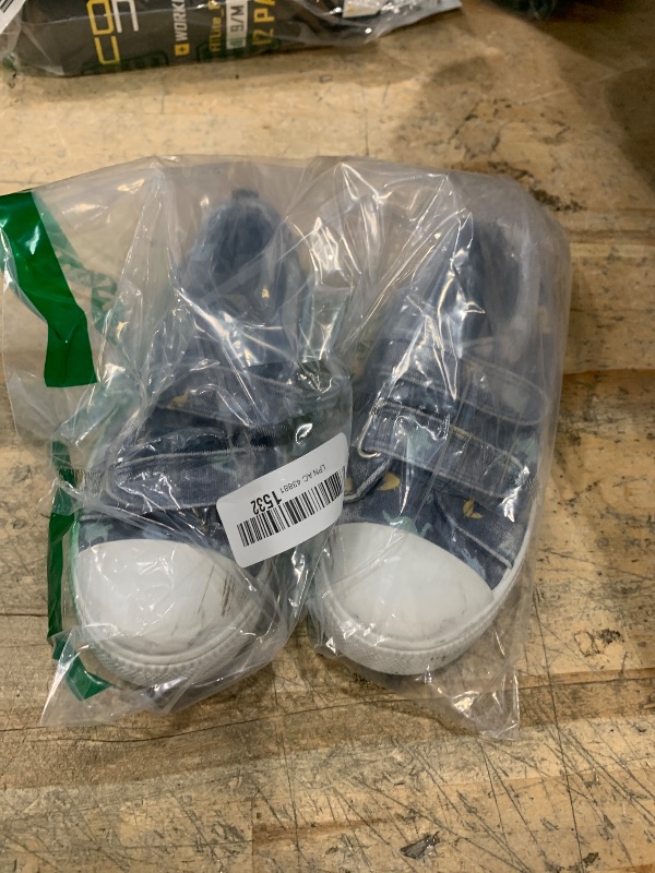 Photo 1 of *****SEE NOTES ******K KomForme Toddler Boys & Girls Shoes Kids Canvas Sneakers with Cartoon Dual Hook and Loops, Size 12 Little Kid, Dinosaur