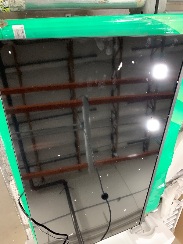 Photo 1 of *PARTS ONLY* VIZIO 40-inch Full HD 1080p Smart TV with DTS Virtual: X, Alexa Compatibility, Google Cast Built-in, Bluetooth Headphone Capable, (VFD40M-08 New)