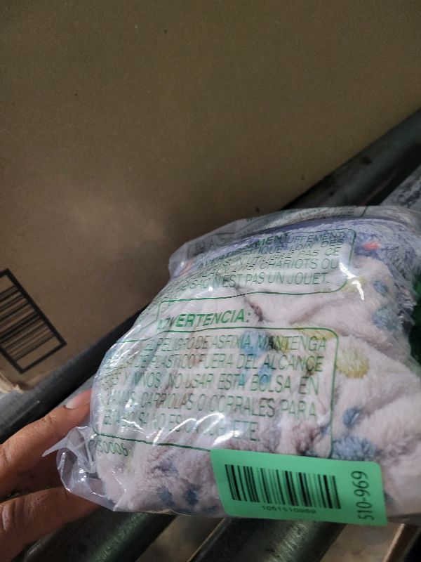 Photo 1 of 1 Pack 3 Blankets Fluffy Premium Fleece Soft Pet Blanket Flannel Throw for Cat Dog Puppy (Small 23x16'', Paw-Beige/Grey/Navy)