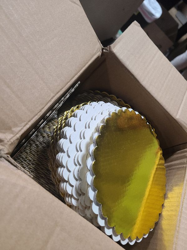 Photo 1 of 120 Pack 6 Inch Disposable Gold Cake Boards, Round Cake Circle Base Boards, Cake Plate Scalloped Bases Coated Cake Boards Circle Cake Trays for Cake Dessert Party Supplies