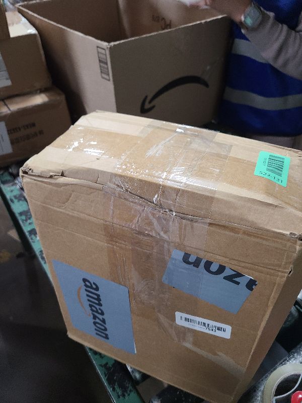 Photo 1 of 100 Pcs Cheerleading Pom Poms Metallic Foil Cheer Pompoms with Plastic Handle Cheerleader Pompoms Spirit Fun for Cheer Squad Dancing Party Performance Game Ball Sports Team(Black, Orange)