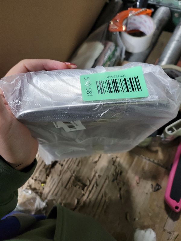 Photo 1 of 1PC 410 Stainless Steel Crisper Box Square with Lid Leak Proof Lunch Box Heat-resistant Sealed Food Storage Box,S (22 * 15 * 5.8cm)