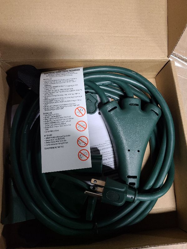 Photo 1 of 15FT Outdoor Green Extension Cord with Multiple Outlets, Evenly Spaced 3 Outlets, Light Duty 16/3 SJTW Cable with Grounded Plugs, 13AMP 1625W 125V 16AWG, ETL Listed