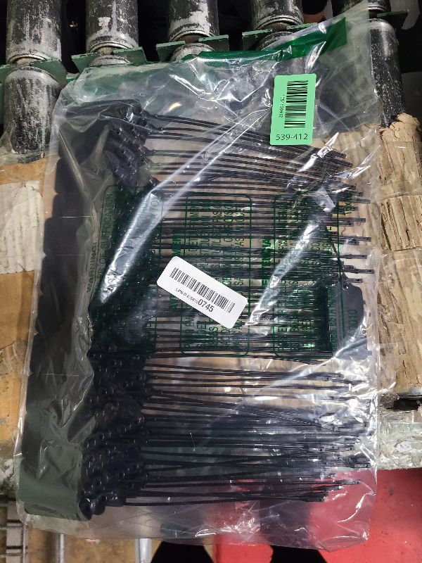 Photo 1 of 100 Black Blank Plastic Tags for Labeling Waterproof Hanging Labels Writable Tags Seal Plastic Marking Label for Clothes Bags Keys Inventory with One Marker Pen