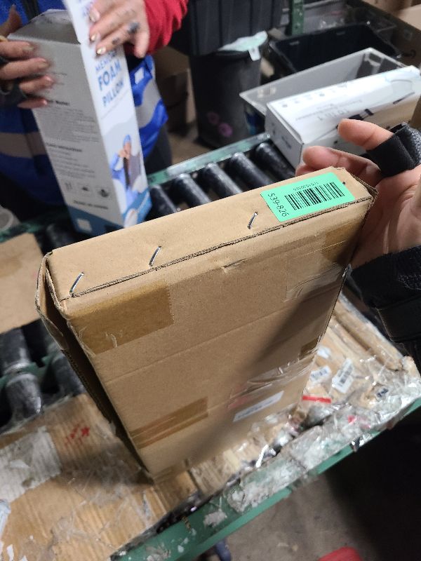 Photo 1 of 1 PCS Golden Christmas Metal Wreath Stand Holder - Detachable Wreath Holder for Cemetery, Wreath Easel for Wedding Flower Display Wreath Holder for Grave Gravestone Indoor,Outdoor Decorations