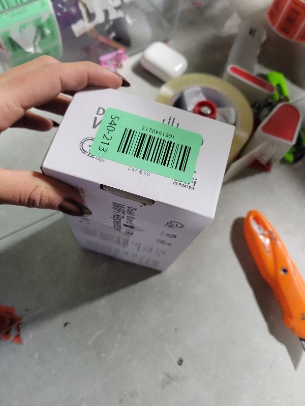 Photo 1 of 1200Mbps WiFi Extender HIBFEWOULANFKSDM