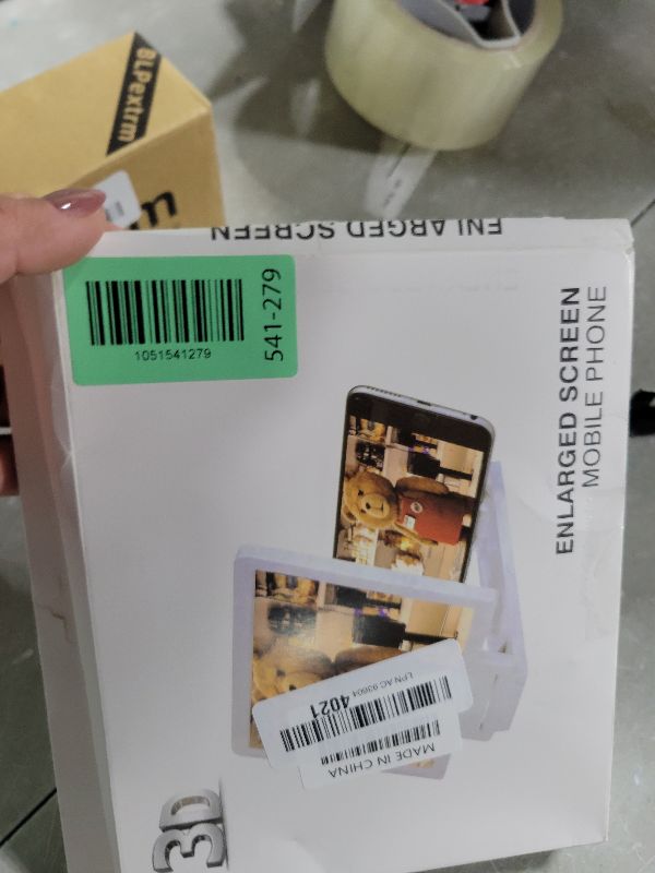 Photo 1 of 12-Inch HD Screen Magnifier, Foldable Phone Screen Enlarger for Movies, Videos, Gaming, Portable Phone Stand Amplifier (White)