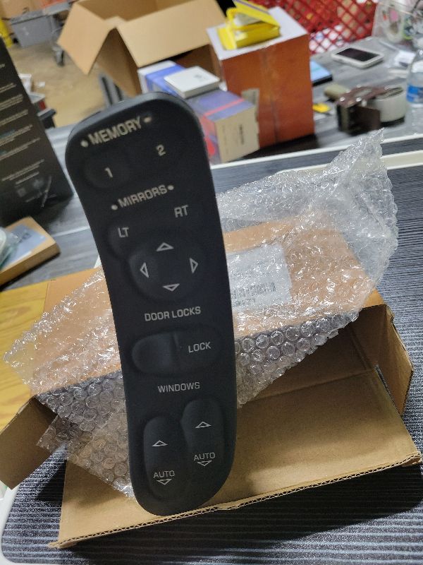 Photo 1 of 19209381 Left Driver Side Master Power Window Switch Compatible with Chevy C5 Corvette 1997-2004 - Window Switch Corvette Replaces 10092804