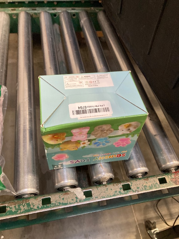 Photo 1 of 20pcs Squishy Pack,Fidget Toys Kit,Include taba Squishies Party Favors for Kids 4-8 8-12 Treasure Box Toys for Classroom Birthday Xmas Gifts Goodie Bag Stocking Stuffers for Teens (20pcs)