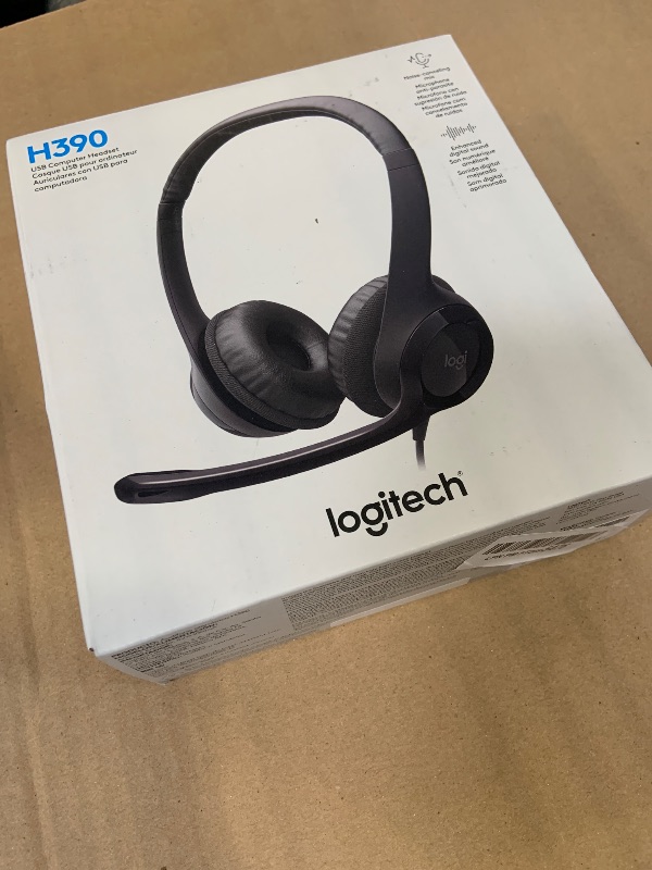 Photo 1 of Logitech H390 Wired Headset for PC/Laptop, Stereo Headphones with Noise Cancelling Microphone, USB-A, in-Line Controls, Works with Chromebook - Black