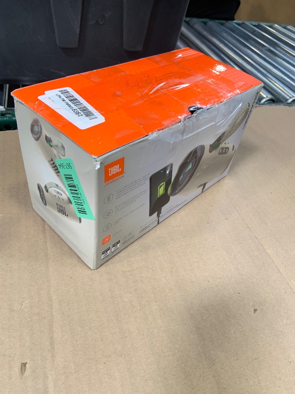 Photo 1 of JBL Charge 6 - Portable Waterproof & Drop-Proof Bluetooth Speaker, Bold JBL Pro Sound & AI Sound Boost, 28Hrs Playtime, Built-in powerbank & Comes with a Sturdy/Removable Carrying Strap (Black/Teal)