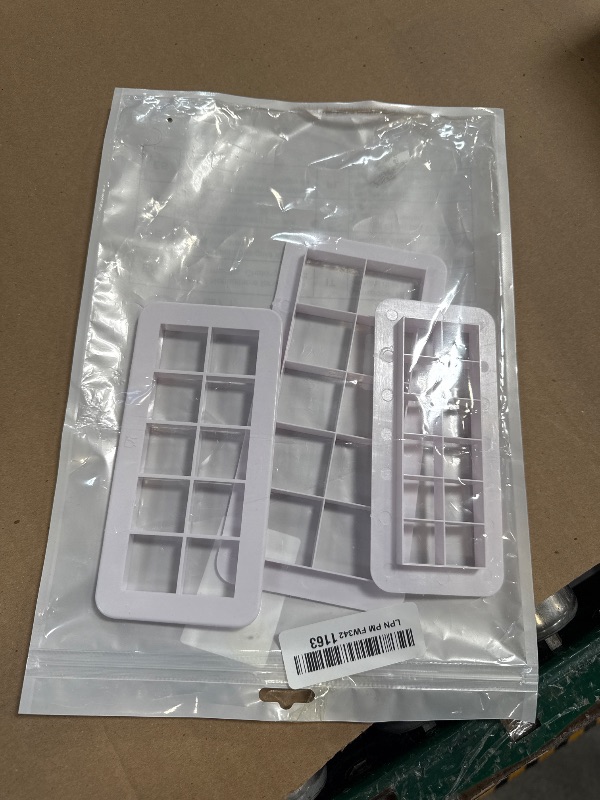 Photo 1 of 3Pcs White Square Cookie Cutter Set, 3 Size Multicutter Square Cake Fondant Cutter Geometric Baking Tools Biscuit Cutters Cake Decorating