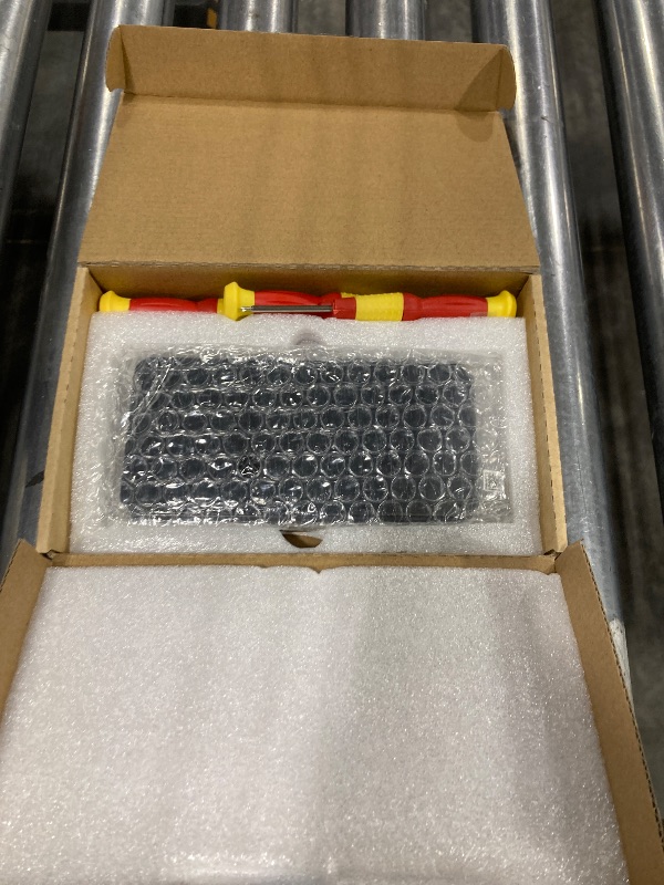 Photo 1 of TFT Galaxy S22 5G Screen Replacement for Samsung Galaxy S22 LCD Screen Touch Digitizer Display Pantalla with Frame Toolkits SM-S901U S901B Black