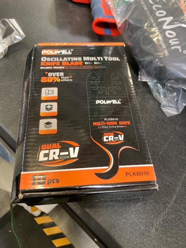 Photo 1 of Carbon Steel Oscillating Hook Knife Blade