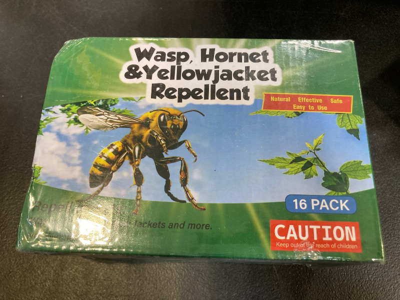 Photo 1 of 16 Pack Natural Wasp and Bee Repellent Pouch Outdoor, Peppermint Oil Carpenter Bee Repellent for Yellow Jackets, Hornets, Mud Wasps Deterrent for Indoor Outdoor Patio Garden Porch, Pet and Human Safe